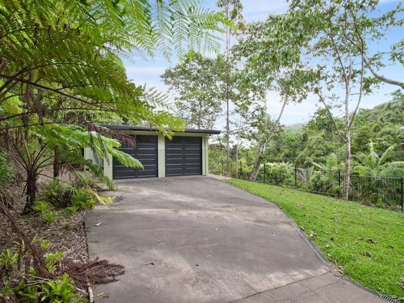 40-42 Cascades Drive, Redlynch QLD 4870