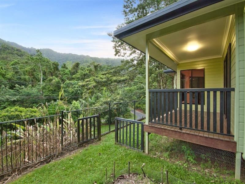 40-42 Cascades Drive, Redlynch QLD 4870