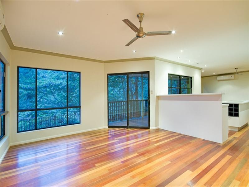 40-42 Cascades Drive, Redlynch QLD 4870