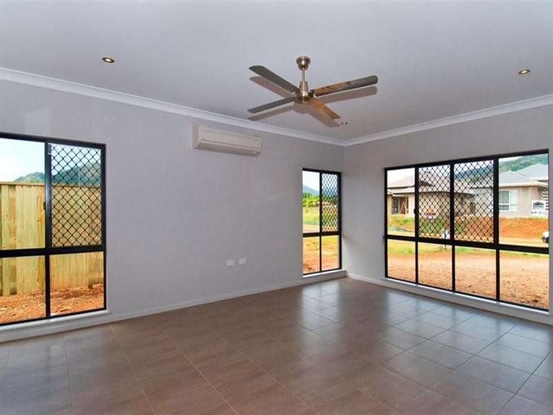 7 Raffles Avenue, Redlynch QLD 4870