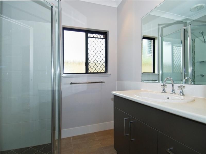 7 Raffles Avenue, Redlynch QLD 4870