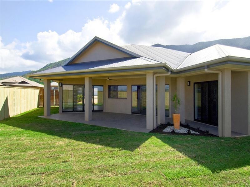 7 Raffles Avenue, Redlynch QLD 4870