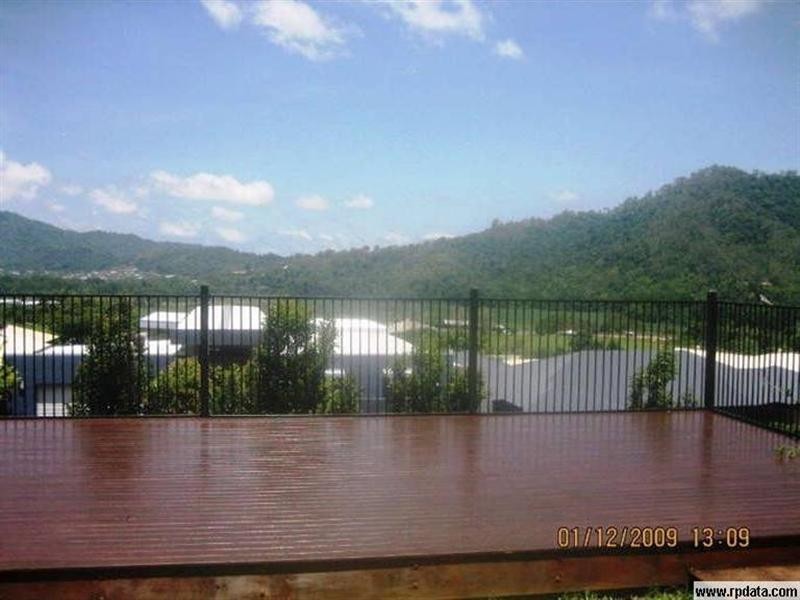 17 Pilosa Street, Redlynch QLD 4870