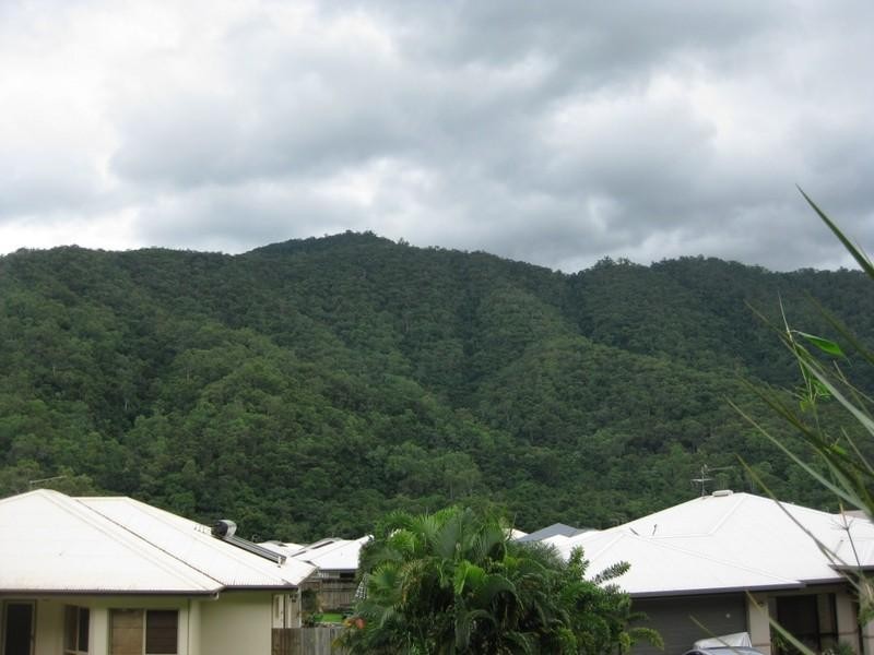 61 William Hickey Street, Redlynch QLD 4870