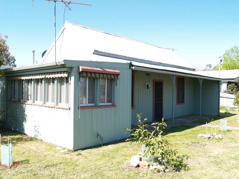 11 Burke Street, Chiltern VIC 3683