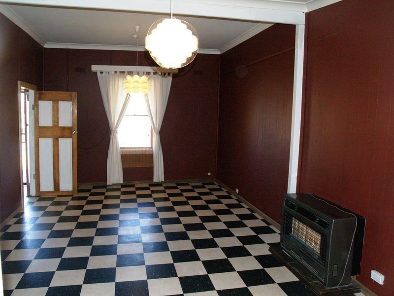 11 Burke Street, Chiltern VIC 3683