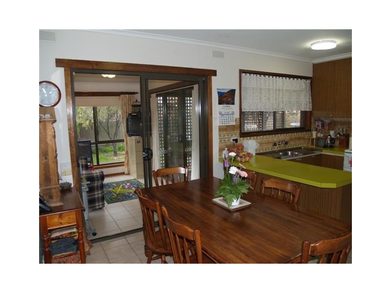 6 Alma Avenue4, Wangaratta VIC 3677