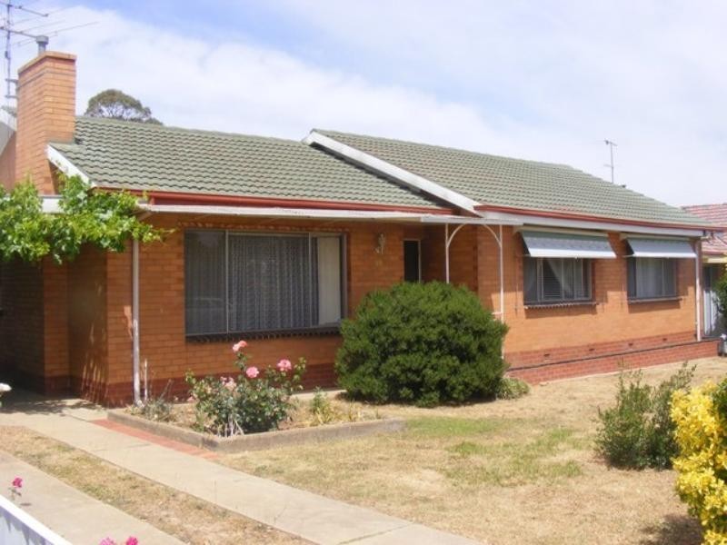13 13 Esmond Street, Wangaratta VIC 3677