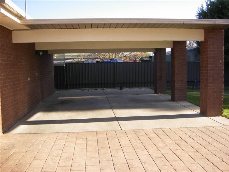 14 Hamilton Crescent, Wangaratta VIC 3677