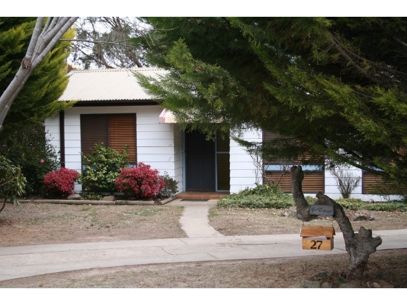 27 Glyndwr Avenue, Oberon NSW 2787