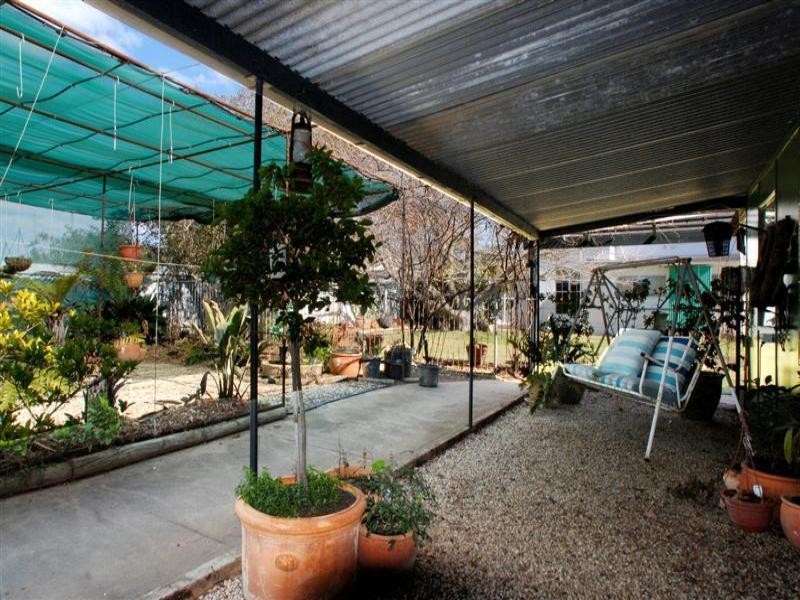 2 East Street, Gooloogong NSW 2805