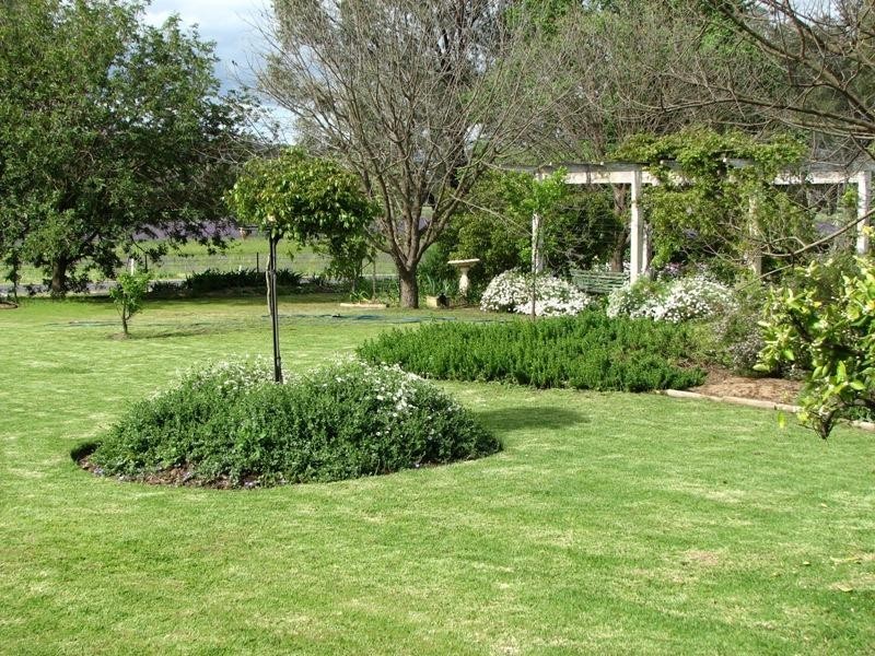 2 East Street, Gooloogong NSW 2805