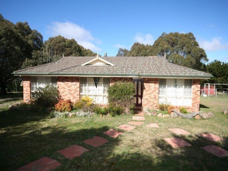 13 On-Avon Avenue, Oberon NSW 2787