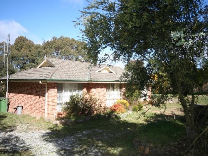 13 On-Avon Avenue, Oberon NSW 2787