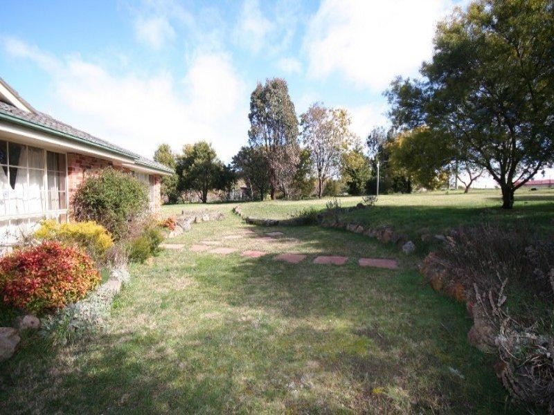 13 On-Avon Avenue, Oberon NSW 2787