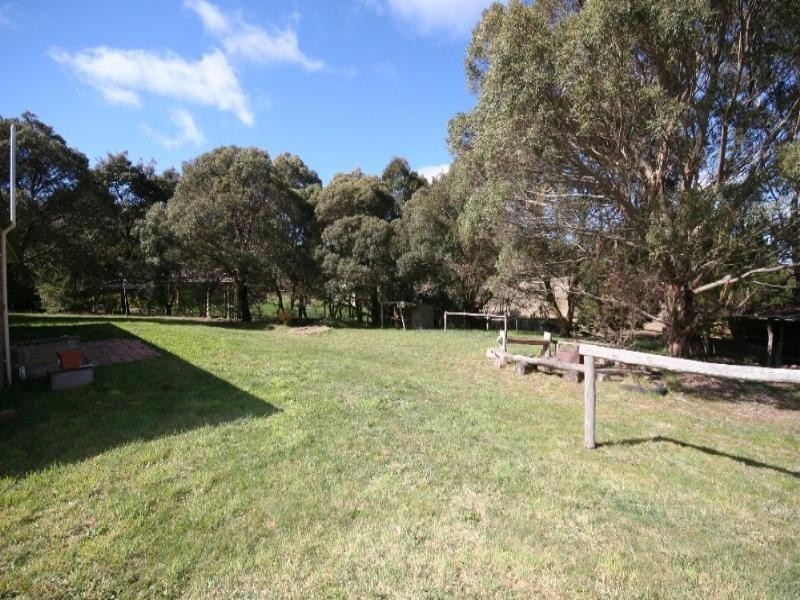 13 On-Avon Avenue, Oberon NSW 2787