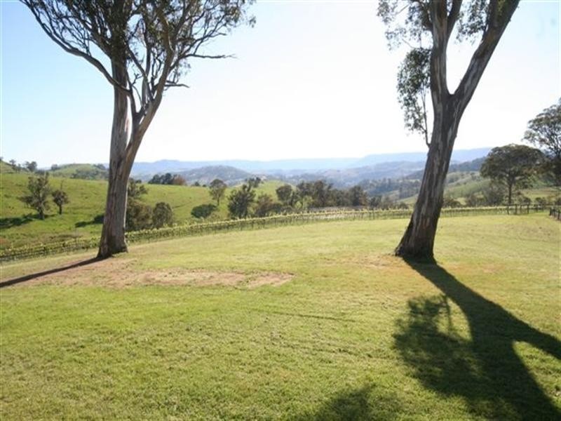 1739 Ganbenang Road, Little Hartley NSW 2790