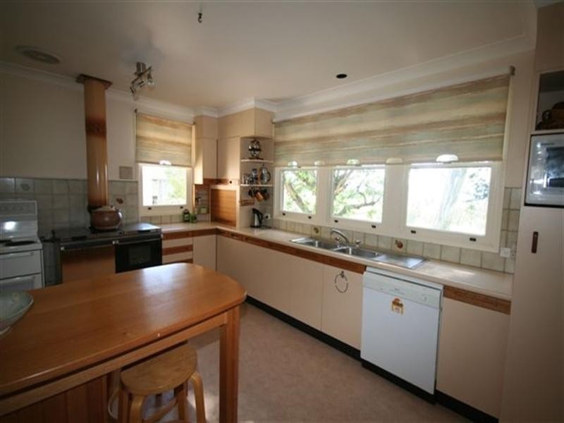 1739 Ganbenang Road, Little Hartley NSW 2790