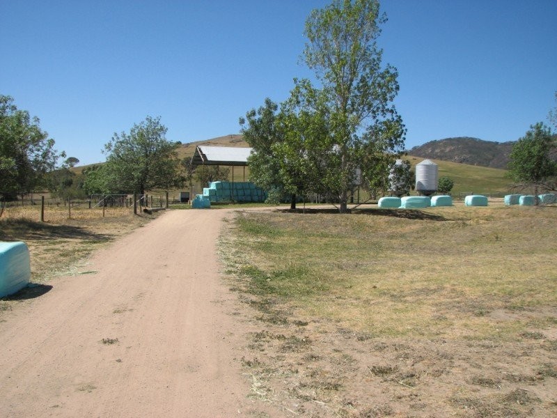 107 Hume Highway, Holbrook NSW 2644