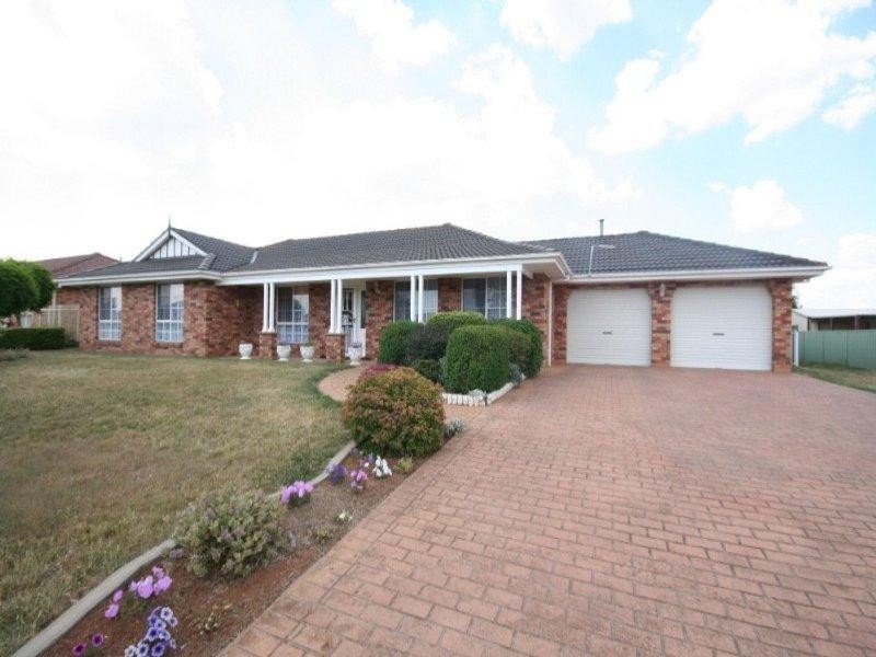 18 Brennan Crescent, Oberon NSW 2787