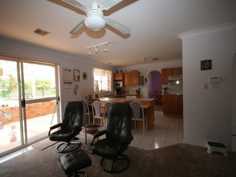 18 Brennan Crescent, Oberon NSW 2787