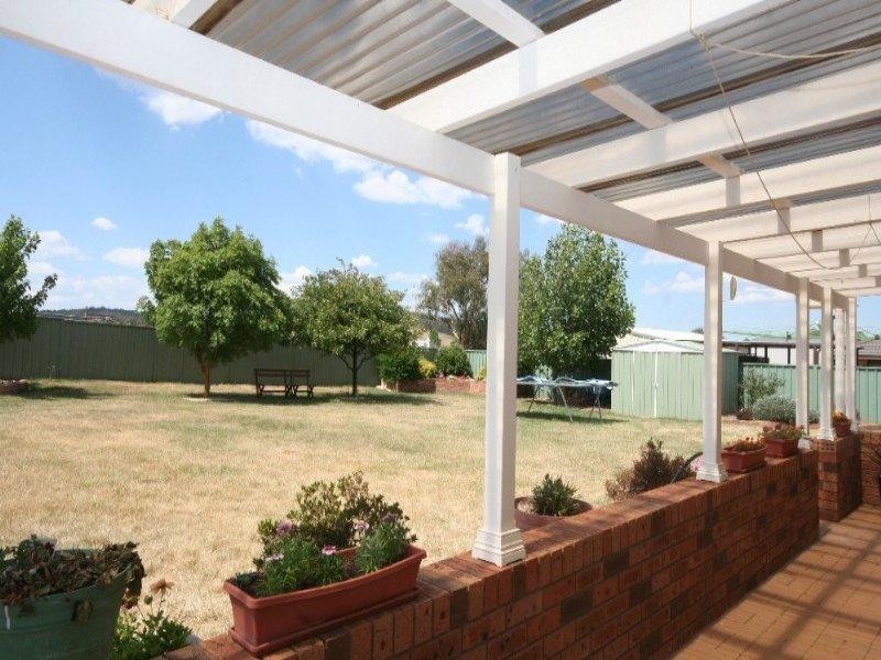 18 Brennan Crescent, Oberon NSW 2787