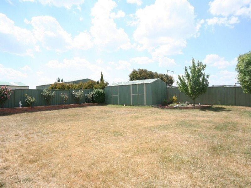 18 Brennan Crescent, Oberon NSW 2787