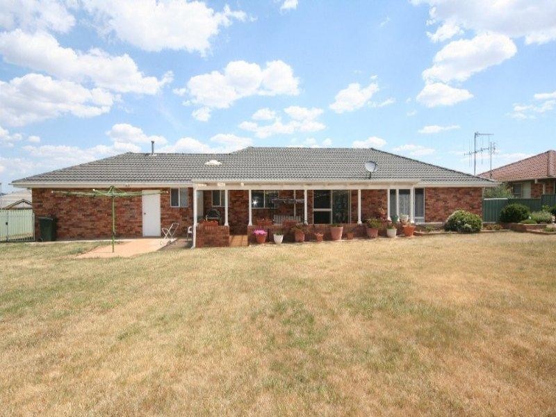 18 Brennan Crescent, Oberon NSW 2787