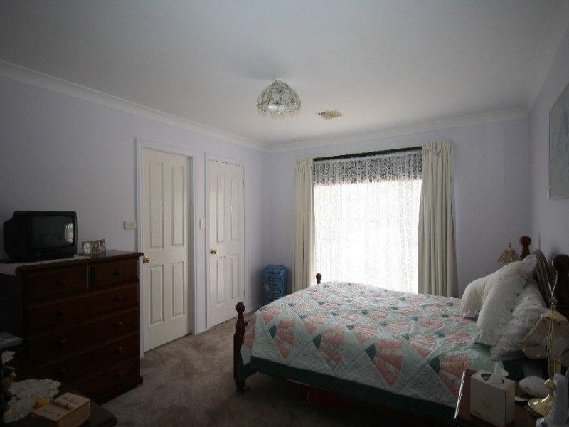 18 Brennan Crescent, Oberon NSW 2787