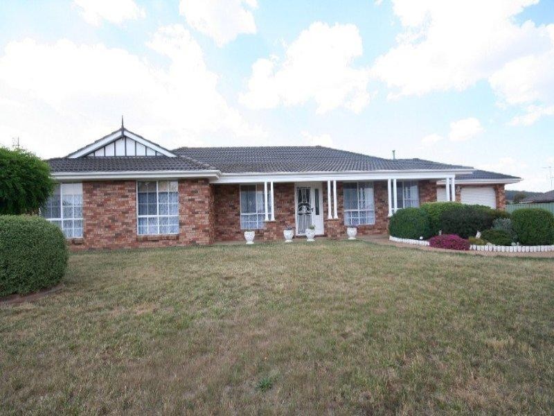 18 Brennan Crescent, Oberon NSW 2787