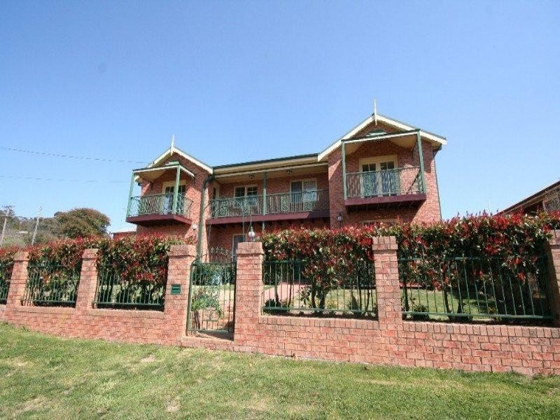 9 Cook Street, Oberon NSW 2787