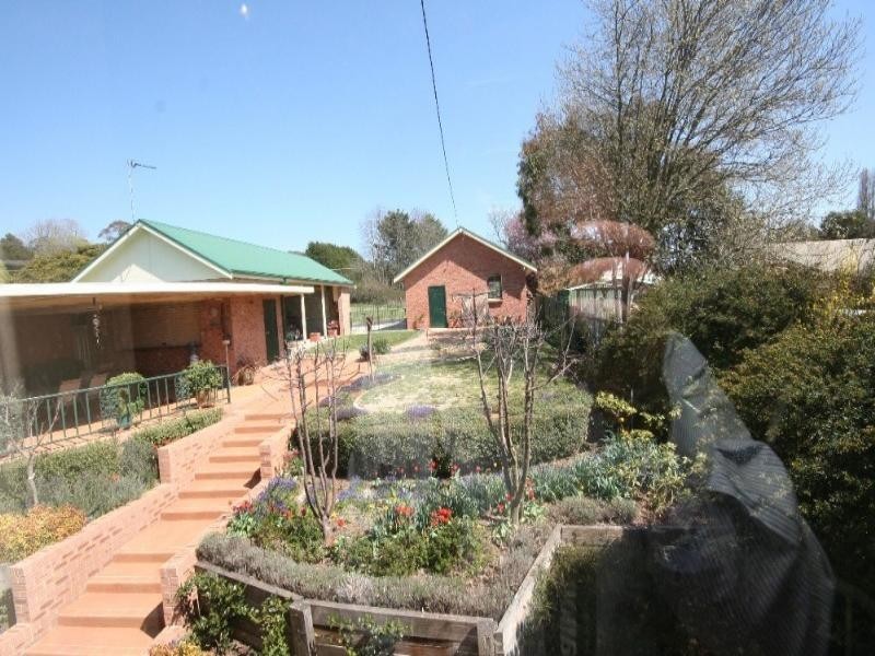 9 Cook Street, Oberon NSW 2787