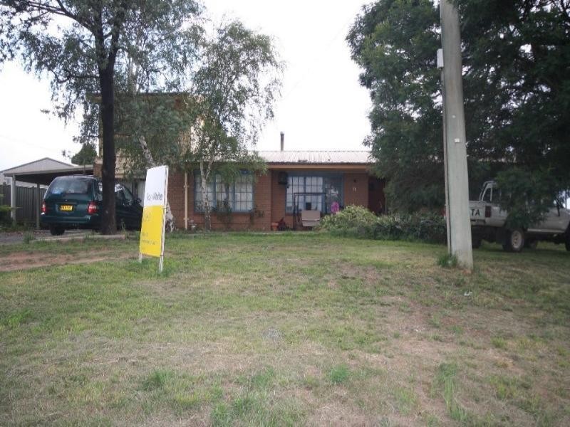 11 Fairfax Street, Oberon NSW 2787