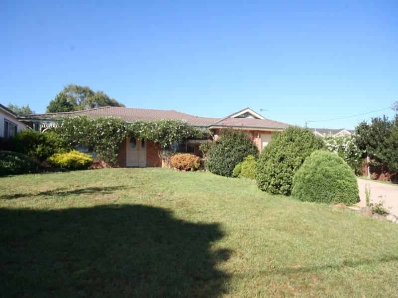 8 Herborn Street, Oberon NSW 2787