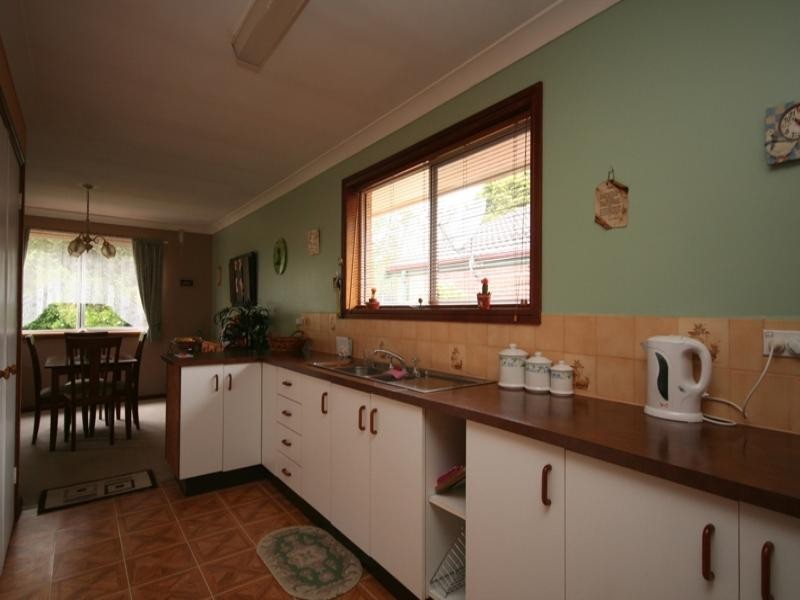 10 Strathroy Avenue, Oberon NSW 2787