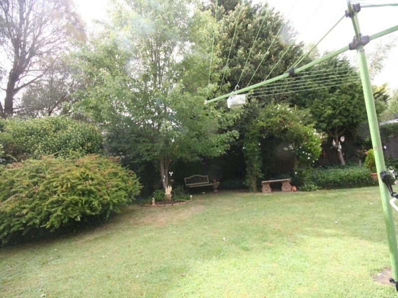 10 Strathroy Avenue, Oberon NSW 2787