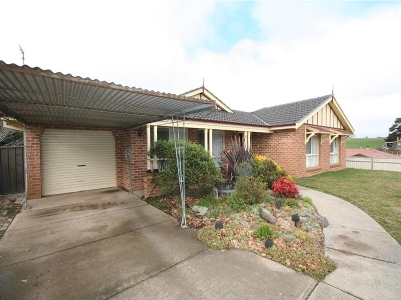 21 Earl Street, Oberon NSW 2787