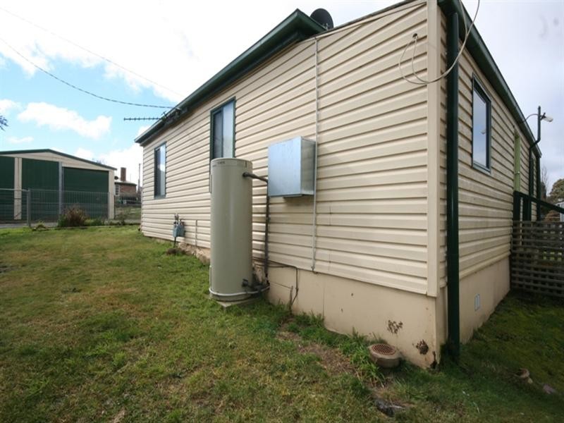 107 Curtis Street, Oberon NSW 2787