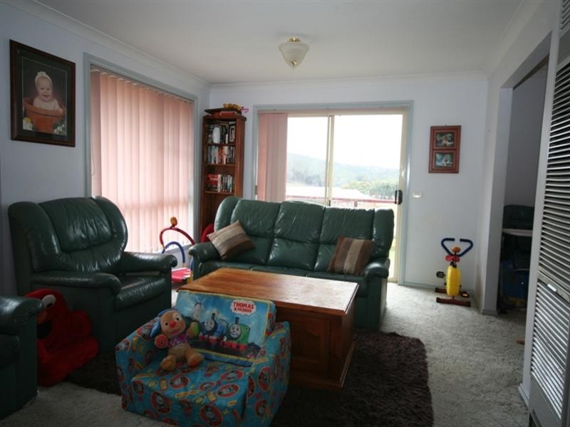 8 Cole Crescent, Oberon NSW 2787