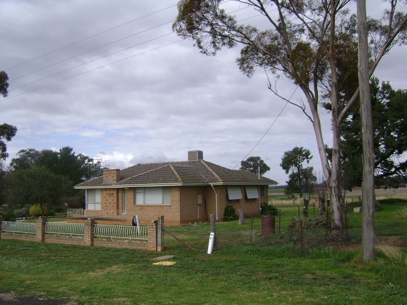 76 Noonbinna East Road, Cowra NSW 2794