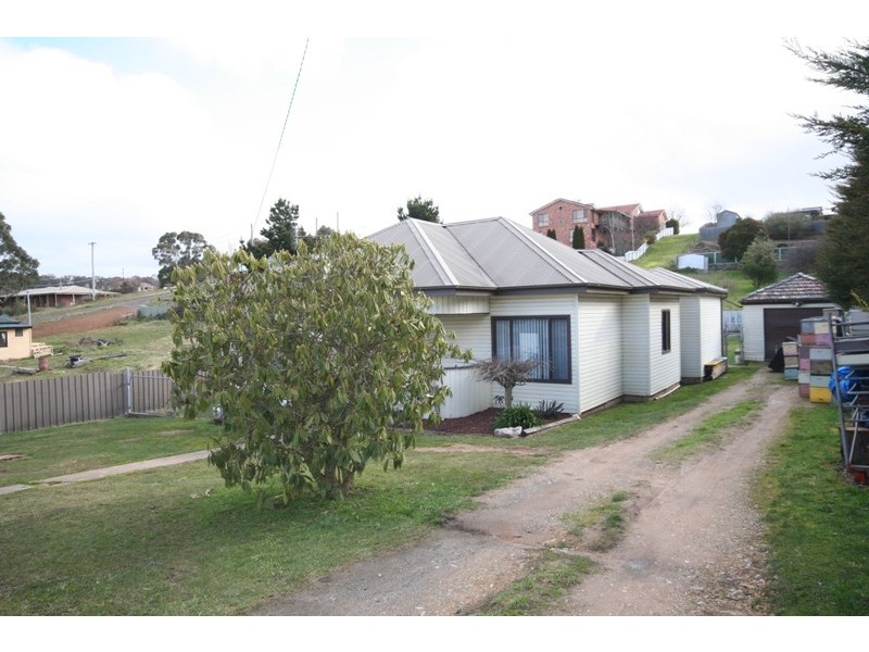 12 Earl Street, Oberon NSW 2787