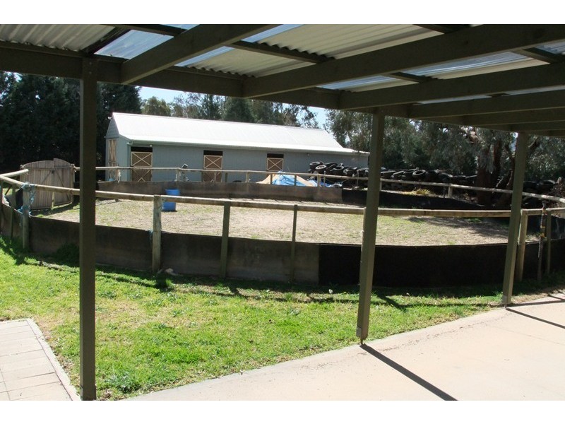 3 Strathmore Drive, Bathurst NSW 2795