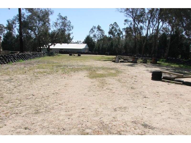 3 Strathmore Drive, Bathurst NSW 2795