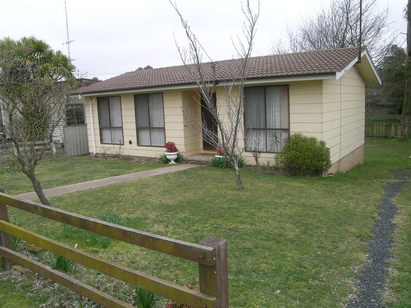 128 Curtis, Oberon NSW 2787