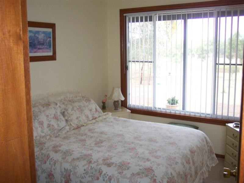 230 Conimbla Road, Cowra NSW 2794