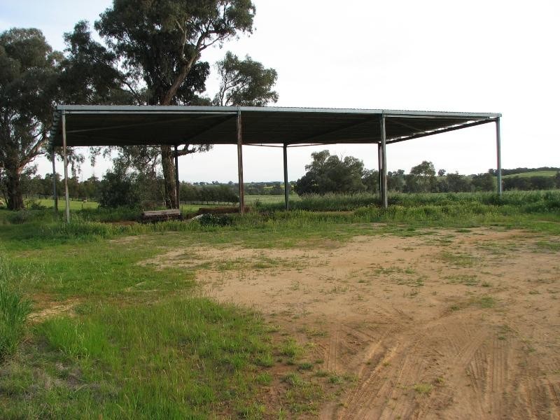 104 Carro Park Road, Cowra NSW 2794