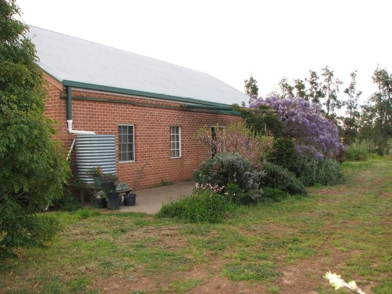 104 Carro Park Road, Cowra NSW 2794