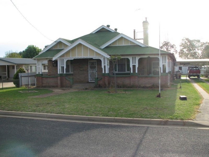 69 Mill Street, Canowindra NSW 2804