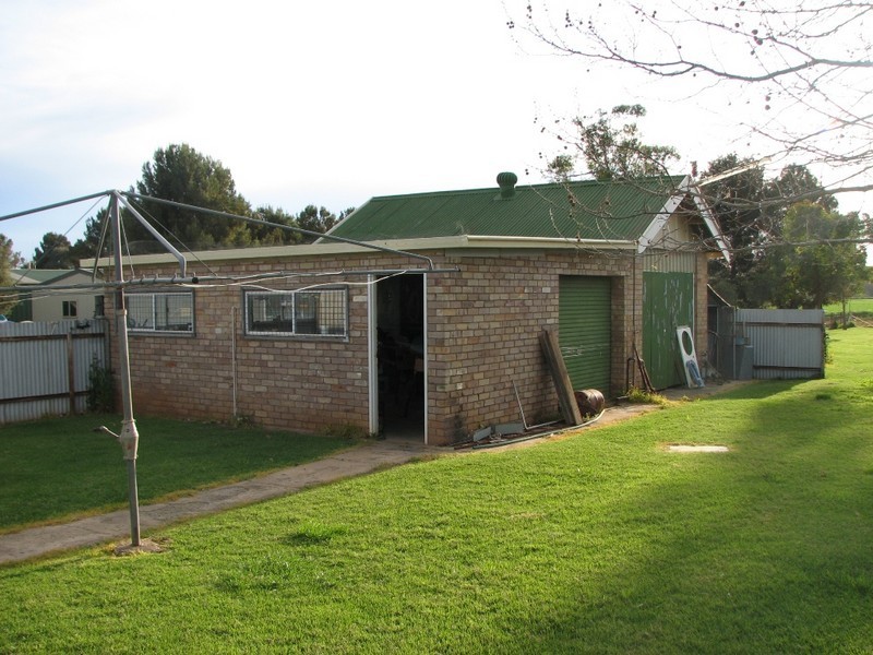 69 Mill Street, Canowindra NSW 2804