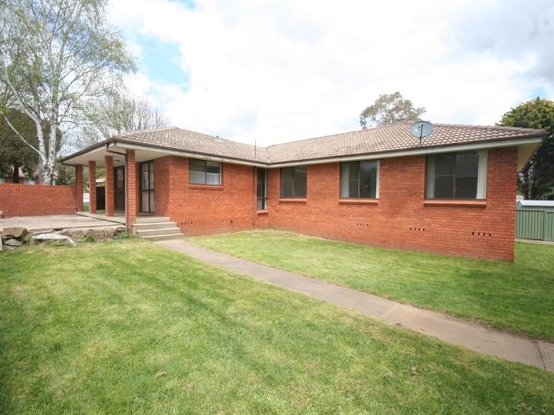 9 Tarana Road, Oberon NSW 2787